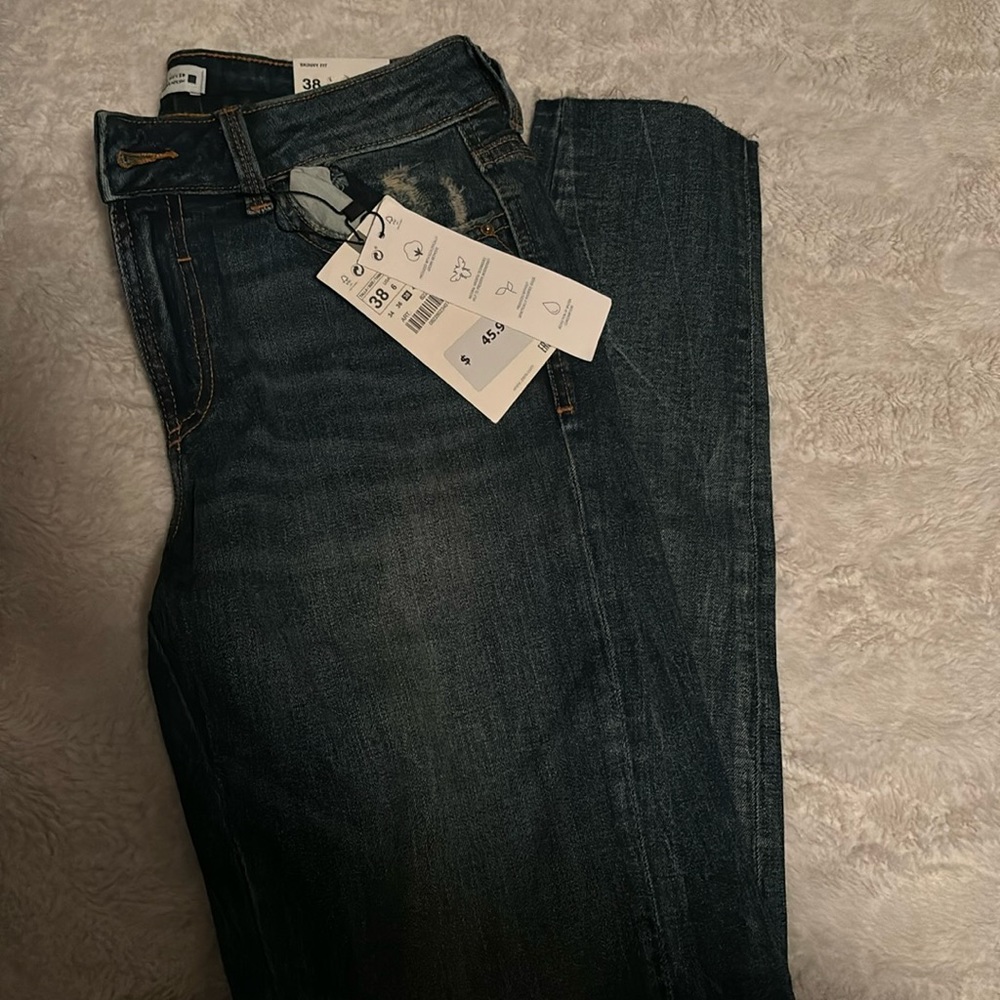 Brand new Zara jeans skinny fit 8228/023